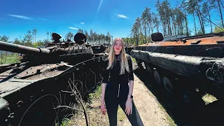 🇺🇦 Russian burned tanks along the road