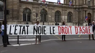 Loi asile-immigration: des gilets de sauvetage au Sénat