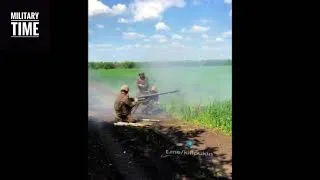 🔴Ukrainian 73mm SPG-9 'Spear' recoilless anti-tank gun firing rounds at Russian positions #Shorts