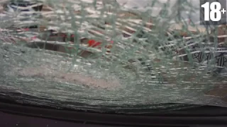 Быдло водитель разбил стекло клюшкой для гольфа