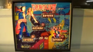 DRACULA PINBALL MACHINE - BY STERN 1979