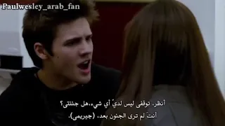 جيريمي وإلينا إيلينا تدخل حمام الرجال بسبب اخوها 😅