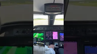 Learjet 75 takeoff from Stewart Airport (Cockpit)