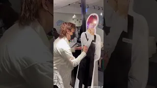 220207 #Yuta signing his standee in Japan🥰🇯🇵💖