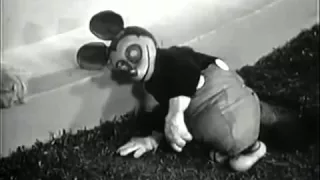 Babes in Toyland (1934) - Cat and the Fiddle & Mickey