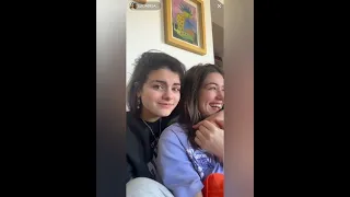 Lucia De La Puerta y Aida Redru En TikTok Live 15/01/23