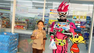 NIZAM BELI ES KRIM SAMA KAMEN RIDER EX-AID / NIZAM BUY ICE CREAM WITH KAMEN RIDER EX-AID