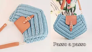 RELIEF HERRINGBOARD CROCHET BAG