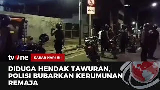 Polisi Bubarkan Kerumunan Remaja yang Diduga hendak Tawuran di Pasar Baru | Kabar Hari Ini tvOne