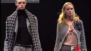 "Moschino" Autumn Winter 2001 2002 Milano 2 of 3 pret a porter by FashionChannel.mov