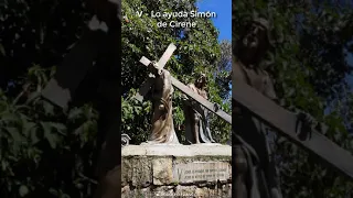 Estaciones del Viacrucis en Monserrate