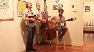 "Misirlou" (Greek Traditional) on Mandolin - Dave Holodiloff Trio