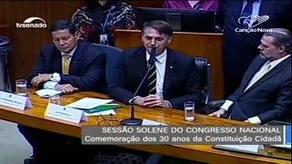 Jair Bolsonaro volta a Brasília para iniciar a transição