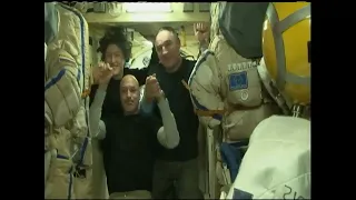 Soyuz MS-13 hatch closure