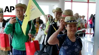 Chinese tourists arrive in Cuba after visa requirement is eliminated