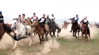 Конные скачки в Туве, близ Чадана. 2015 год. фестиваль Устуу Хурээ.