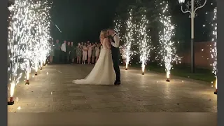 ШИКАРНАЯ дорожка из фонтанов на свадьбу