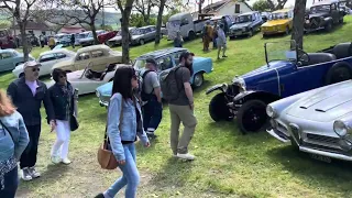 Cheilly les Marranges Brocante et rassemblement de voitures anciennes