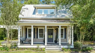 Amazing Luxury Mississippi Tiny Farmhouse with Front porch