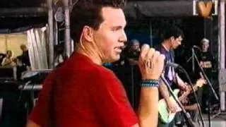 blink-182 - 13 - The Country Song (Live @ Sydney, AUS, 26.01.2000)