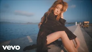 Shakira & Black Eyed Peas - GIRL LIKE ME (Video Oficial HD) Lyrics