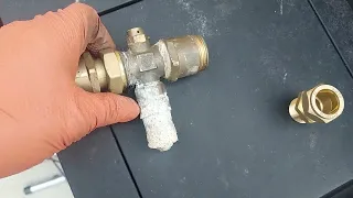 Flat-faced unions. making a water tight joint the correct way