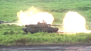 平成30年富士総合火力演習 10式戦車機動と発砲