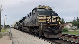 Highball! NS #7698 Westbound at Waterloo, IL (June 10, 2022)