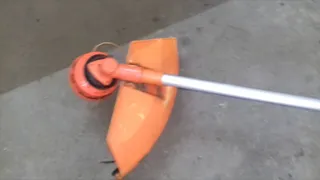 Mini kid brushcutter … avagy fűkasza a gyereknek.