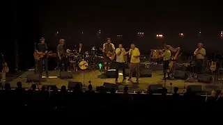 Gerhard Polt die Well-Brüder & Die Toten Hosen - Eisgekühlter Bommerlunder ( Live im Admiralspalast)