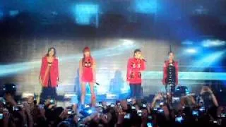 2NE1=LONELY Live NYC Best Buy Theater 12/12