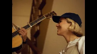 Dagny - Strawberry Dream (Live Acoustic)