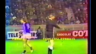 1979 (November 17) France 2-Czechoslovakia 1 (EC Qualifier).avi