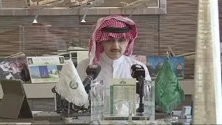 Saudischer Prinz verschenkt gesammtes Vermögen