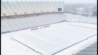 Canada men's soccer plays Mexico in snowy Edmonton in pursuit of their first World Cup since 1986