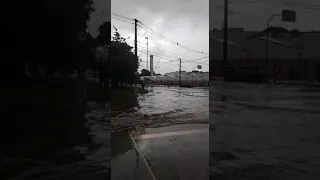 🚨 Chuva forte em Guarulhos (SP) na tarde desta terça-feira (28)