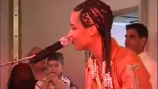 Alicia Keys How Come You don't call me Amazing! Live 2001