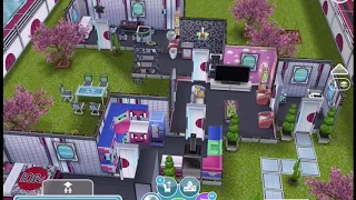 Рождение ребёнка в игре Sims FreePlay