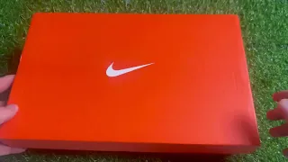 Розпакування Nike Tiempo Legend 10 Club Indoor