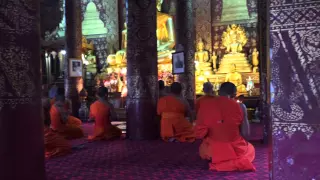 Evening prayers in Luang Prabang @ Wat Sop Sikharam