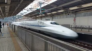 【こわい】ホームの目の前を200km/hで通過する新幹線