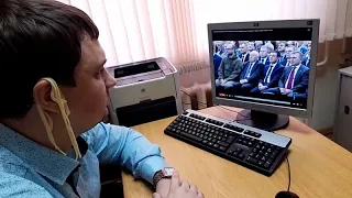 Mit Spaghetti gegen Putins Lügen: Dieser ungewöhnliche Protest amüsiert das Internet