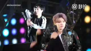 [Fancam] 160326 Luhan ft Deng Chao (Super Hero) @ Reloaded 1st Concert in Beijing