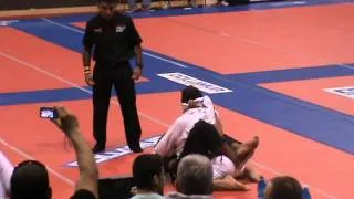 BJJ Pro Cup 2011 - GILBERT DURINHO BURNS vs EDUARDO PESSOA