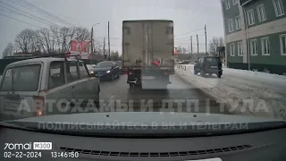 В Мясново на дороге сняли «занимательное» видео