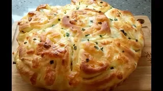 Delicious & Fluffy Scallion & Garlic Cheese Bread