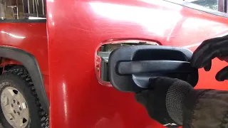 Replace The External Door Handle on a 2006 Chevy Silverado