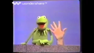 Sesame Street   Kermit on hands