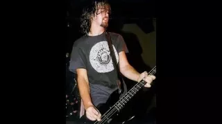 How to play bass like Krist Novoselic