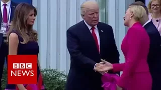 Donald Trump in handshake trouble... again - BBC News